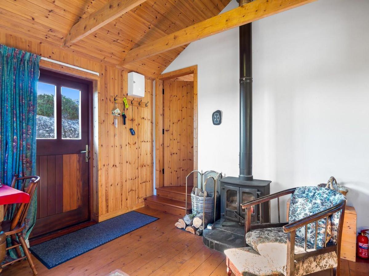 Seaside Log Cabin, Carna Villa Exterior photo